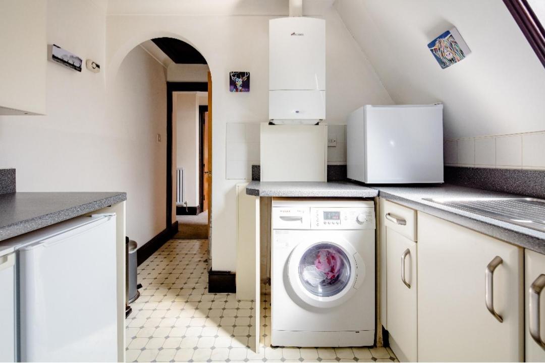 Double Room 2 Mins From Station Belvedere Экстерьер фото