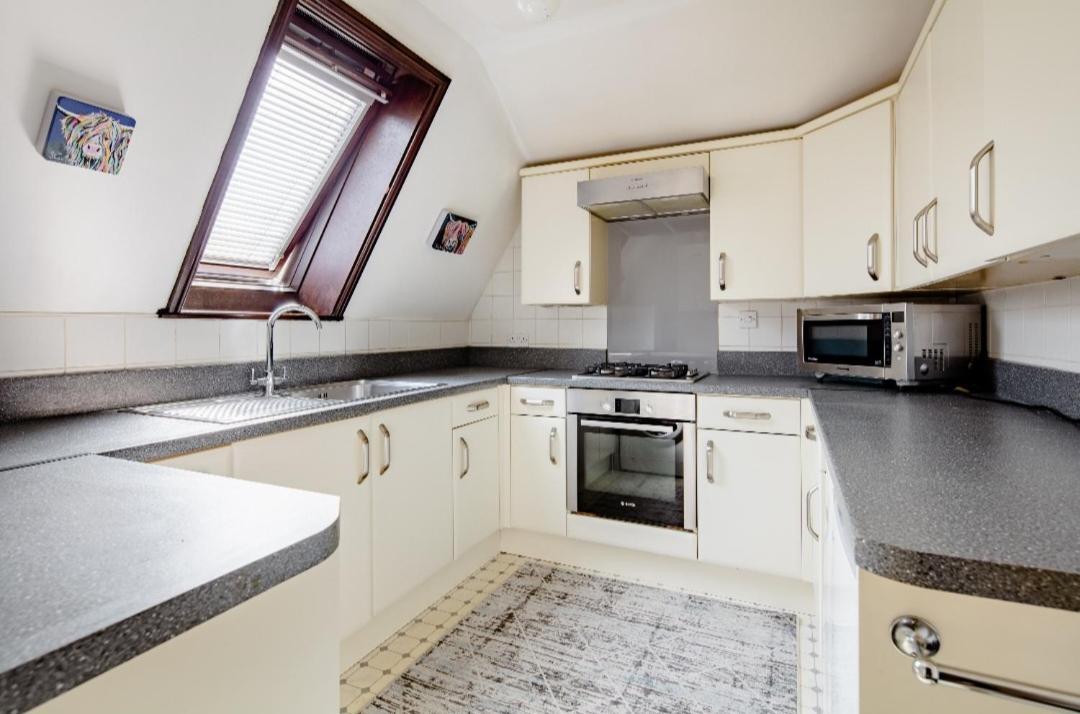 Double Room 2 Mins From Station Belvedere Экстерьер фото