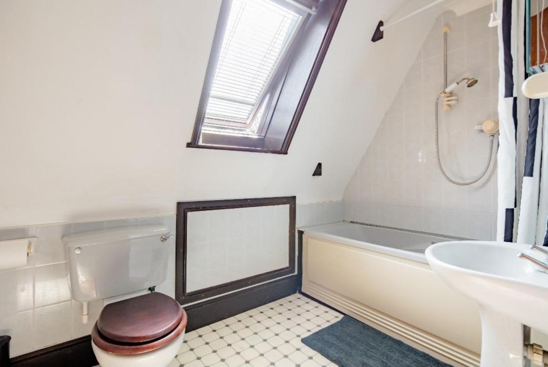 Double Room 2 Mins From Station Belvedere Экстерьер фото